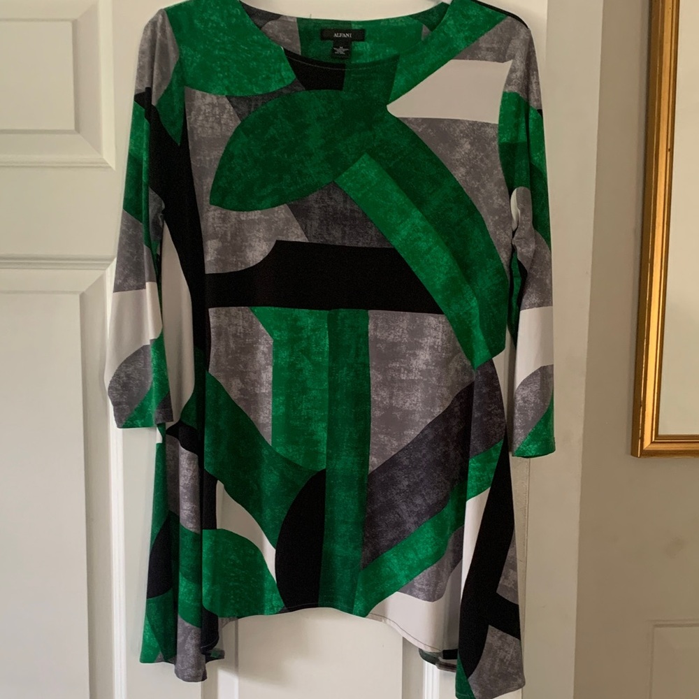 Alfani Green, Black, White, & Gray, Asymmetrical Top Size Medium